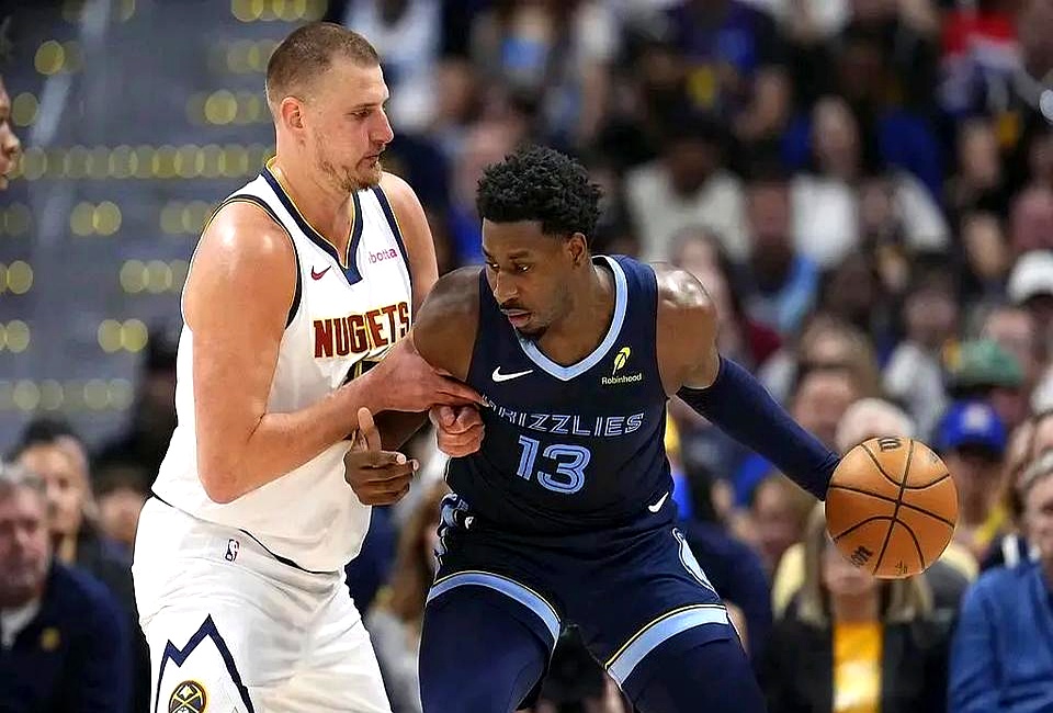 包含热火B队碾压灰熊，戈贝尔送出助攻的词条