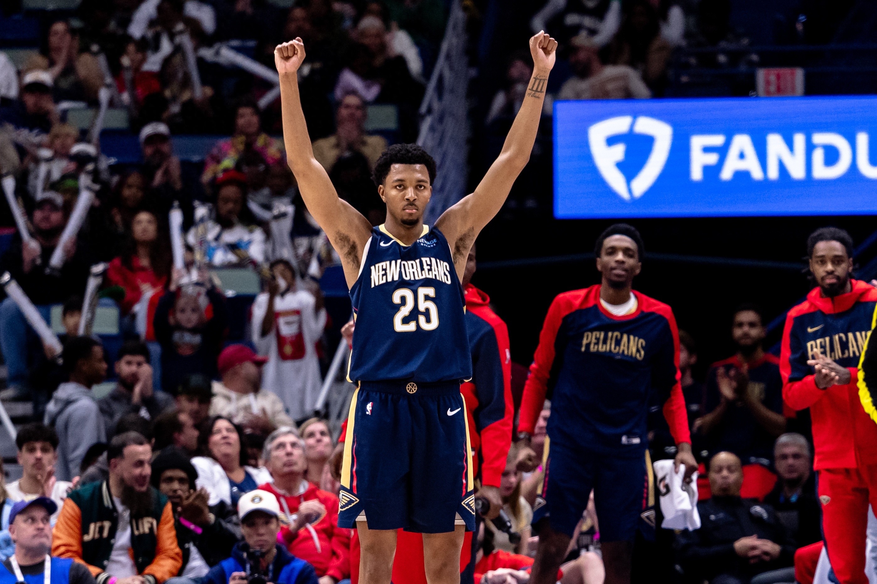 lpl官网-关于鹈鹕力克篮网B队，艾顿高光表现的信息