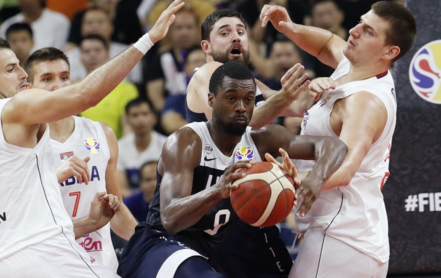 国王完胜尼日利亚男篮，巴恩斯爆发神勇