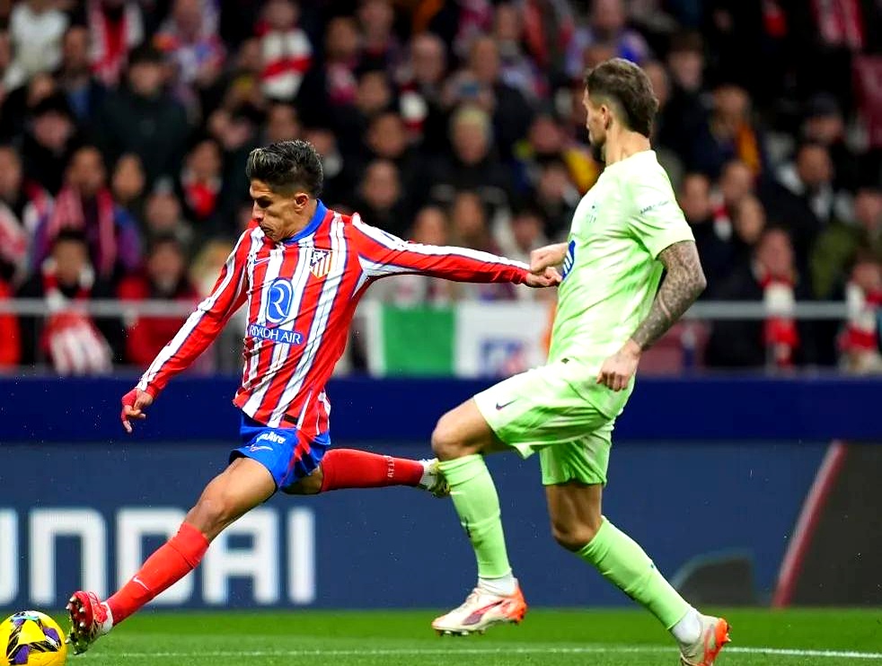 lol竞猜-马赛后防失误频现，连续两场陷入失球困境