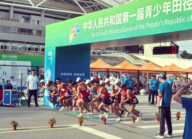 LOL英雄联盟直播-田径比赛场上大放异彩，刷新纪录不断的简单介绍