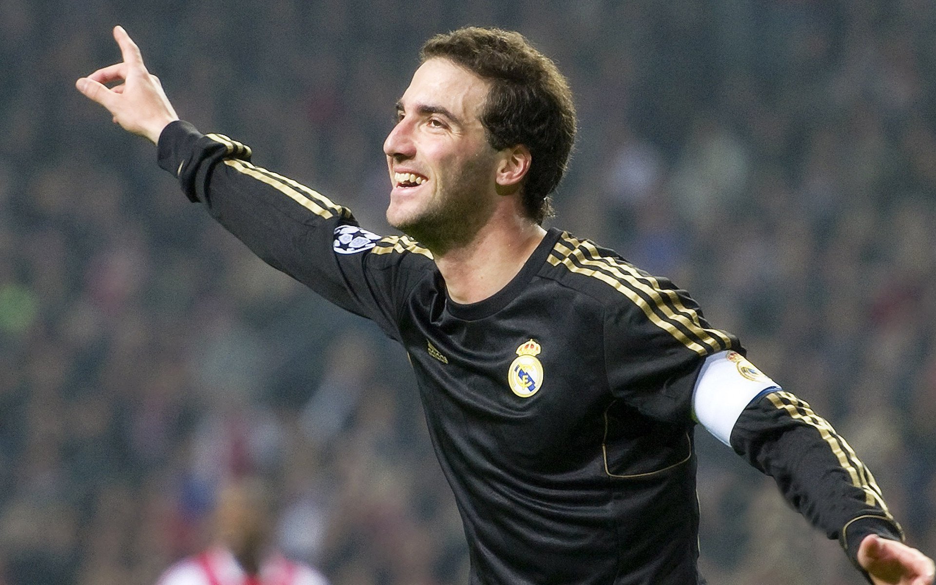 欧冠之夜，卡塞米罗末节神兵天降，法国球队险胜多特蒙德